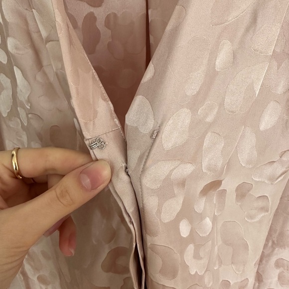 Aritizia babaton blouse - Picture 4 of 5